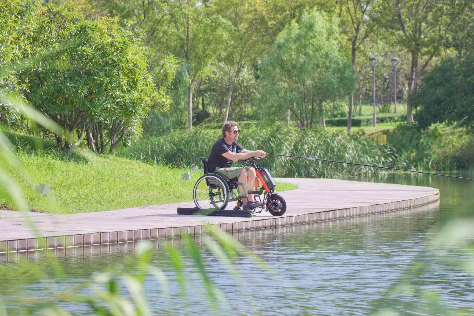 휠체어 파워 애착 : 기술 혁신은 이동성 자유를 재구성합니다